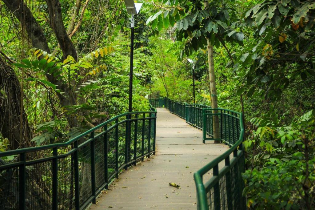 Scarlet Kebon Kawung Hotel Bandung Luaran gambar